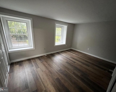 5748 Yellowrose Court - Photo Thumbnail 15