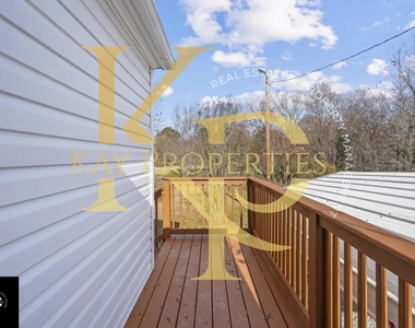 1207 Jackson Street - Photo Thumbnail 3