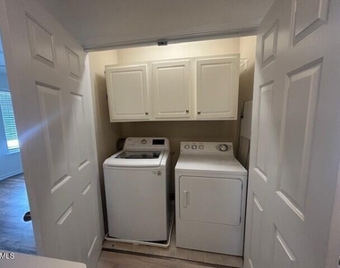 217 Payton Drive - Photo Thumbnail 10
