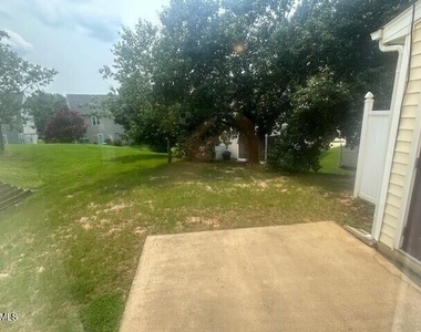 217 Payton Drive - Photo Thumbnail 16
