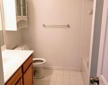 7220 Maidstone Place - Photo Thumbnail 5