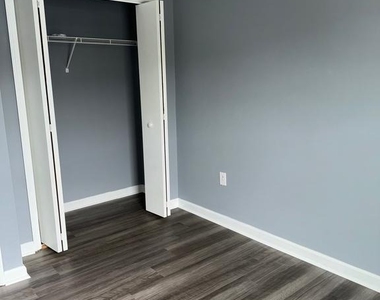 701 Green Street - Photo Thumbnail 35