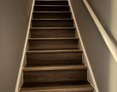 701 Green Street - Photo Thumbnail 36