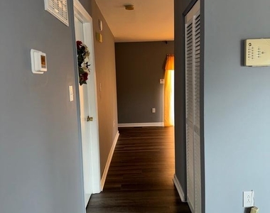 701 Green Street - Photo Thumbnail 2