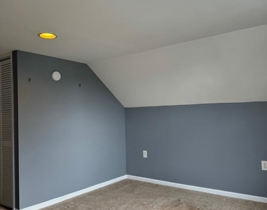 701 Green Street - Photo Thumbnail 15
