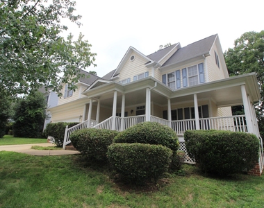 304 Peachtree Point Court - Photo Thumbnail 1