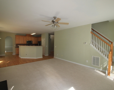304 Peachtree Point Court - Photo Thumbnail 26