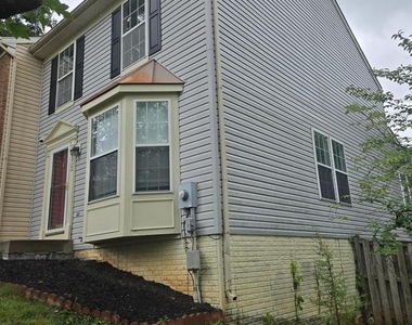 6632 Granville Court - Photo Thumbnail 2