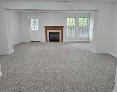 6632 Granville Court - Photo Thumbnail 8
