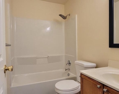 601 Primus Court - Photo Thumbnail 13