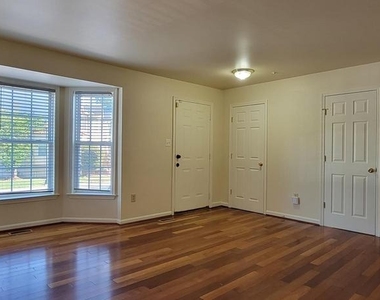 601 Primus Court - Photo Thumbnail 2