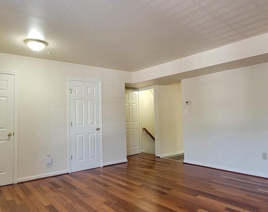601 Primus Court - Photo Thumbnail 5
