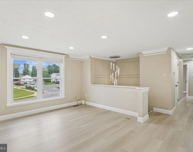 1315 Danberry Drive - Photo Thumbnail 5