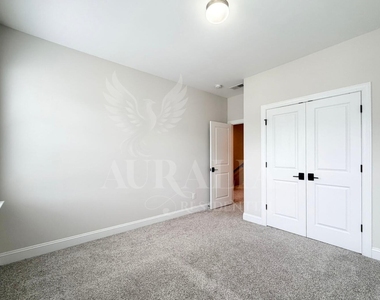 829 Amley Place - Photo Thumbnail 23