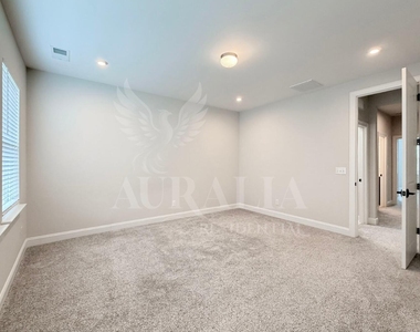 829 Amley Place - Photo Thumbnail 31