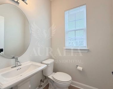829 Amley Place - Photo Thumbnail 6