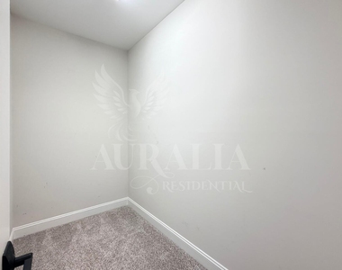 829 Amley Place - Photo Thumbnail 41