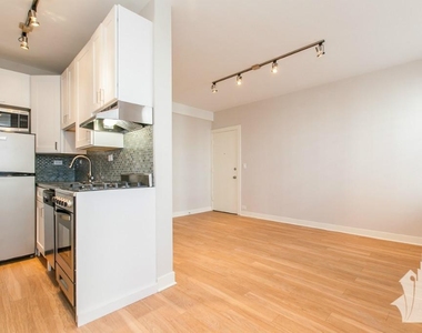 511 W. Belmont - Photo Thumbnail 3