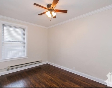 724-32 W. Roscoe - Photo Thumbnail 4