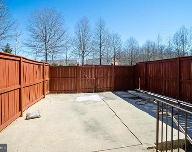 9962 Morristown Place - Photo Thumbnail 10