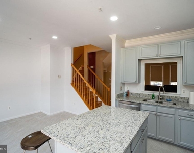 9962 Morristown Place - Photo Thumbnail 3