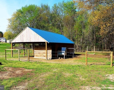 3730 Hunting Creek Road - Photo Thumbnail 6