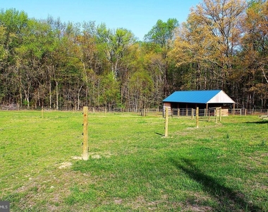3730 Hunting Creek Road - Photo Thumbnail 4