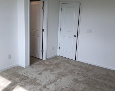 1007 Beyer Place - Photo Thumbnail 21