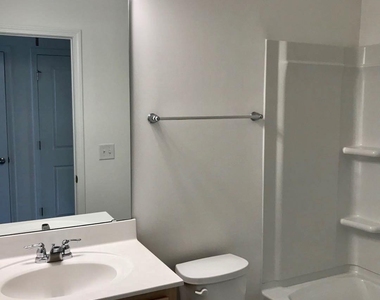 1007 Beyer Place - Photo Thumbnail 25