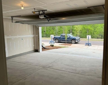 1056 Lily Loch Way - Photo Thumbnail 13