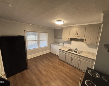 509 Erwin Road - Photo Thumbnail 2