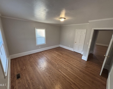 509 Erwin Road - Photo Thumbnail 3