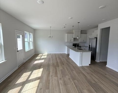 201 Broomside Avenue - Photo Thumbnail 15