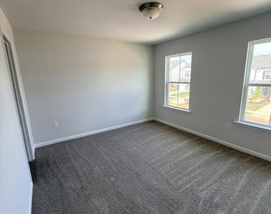201 Broomside Avenue - Photo Thumbnail 24
