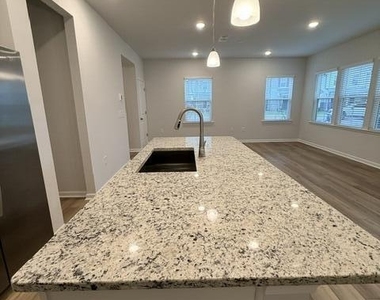 201 Broomside Avenue - Photo Thumbnail 28
