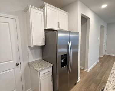 201 Broomside Avenue - Photo Thumbnail 25