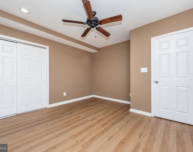 4021 Barrington Road - Photo Thumbnail 16