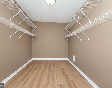 4021 Barrington Road - Photo Thumbnail 27