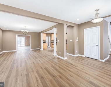 4021 Barrington Road - Photo Thumbnail 1