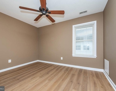 4021 Barrington Road - Photo Thumbnail 21
