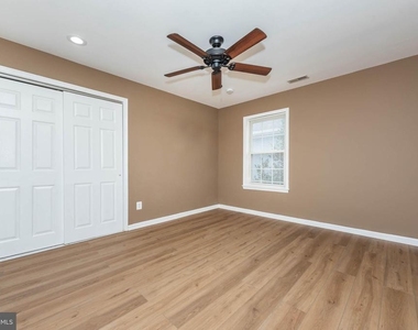 4021 Barrington Road - Photo Thumbnail 19