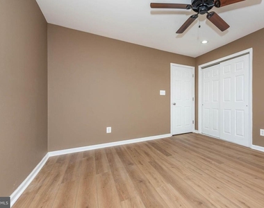 4021 Barrington Road - Photo Thumbnail 20