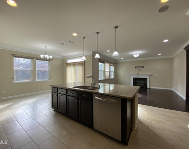 1065 Bender Ridge Drive - Photo Thumbnail 13