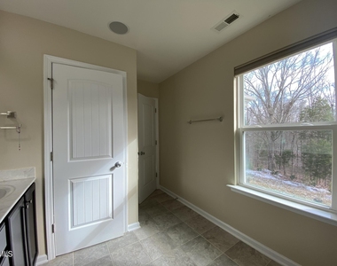 1065 Bender Ridge Drive - Photo Thumbnail 32