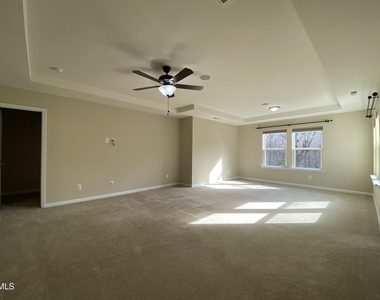 1065 Bender Ridge Drive - Photo Thumbnail 23