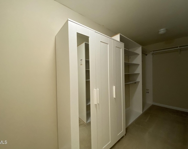 1065 Bender Ridge Drive - Photo Thumbnail 24