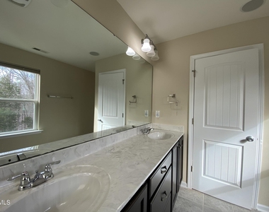 1065 Bender Ridge Drive - Photo Thumbnail 31
