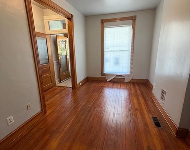 2753 Rayner Avenue - Photo Thumbnail 12