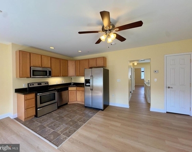 2210 N Charles Street - Photo Thumbnail 2
