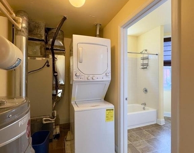 2210 N Charles Street - Photo Thumbnail 6